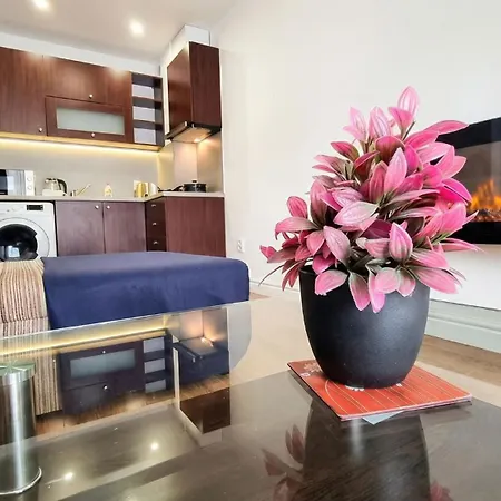 Mountain Paradise 2 - Cosy 2 Bed Mountain View - Washer Апартамент Банско