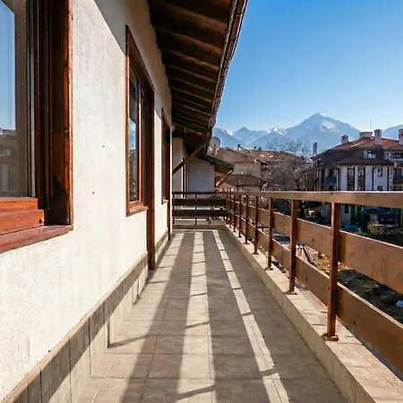 Mountain Paradise 2 - Cosy 2 Bed Mountain View - Washer Apartment