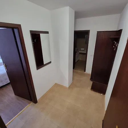 Mountain Paradise 2 - Cosy 2 Bed Mountain View - Washer Apartment Bansko