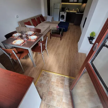 Mountain Paradise 2 - Cosy 2 Bed Mountain View - Washer Apartment *