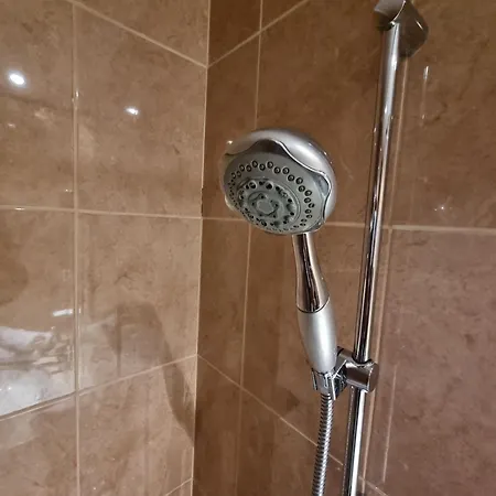 2405 Cosy Mountain View - 100mbps Wifi *